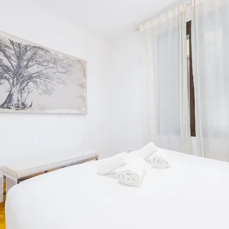 3 Bedrooms 2 Bathrooms Furnished - Triana - Great Apartment - Mintystay Seville Exterior photo