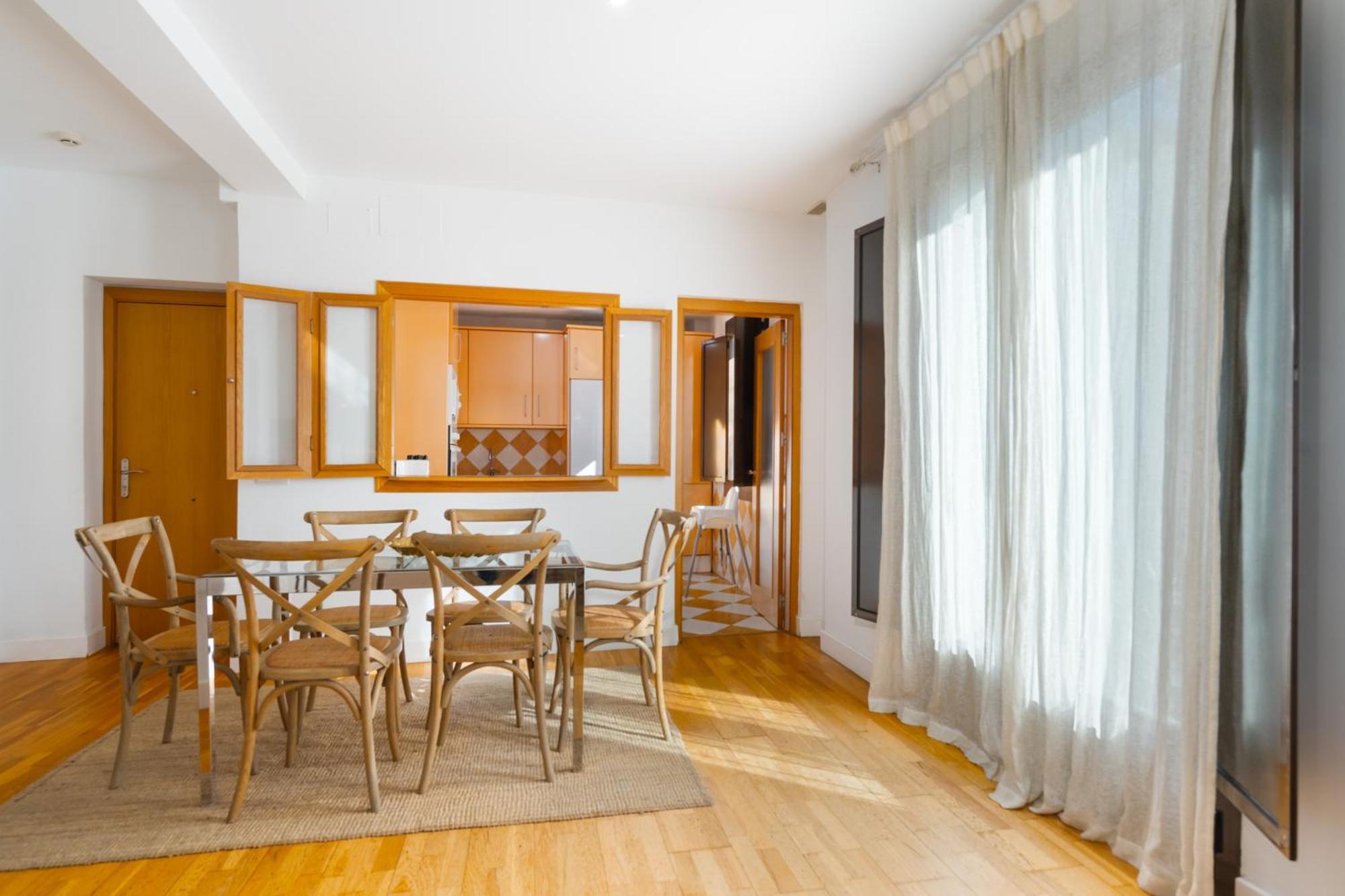 3 Bedrooms 2 Bathrooms Furnished - Triana - Great - Mintystay Apartment