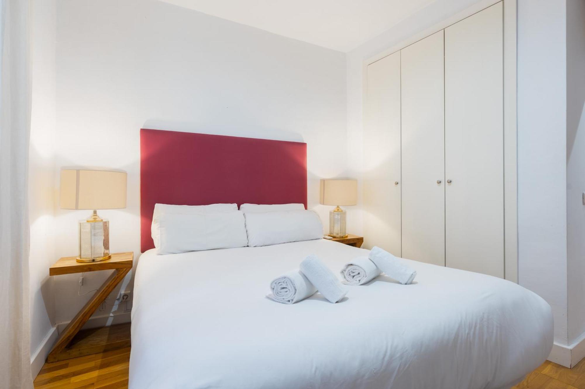 3 Bedrooms 2 Bathrooms Furnished - Triana - Great - Mintystay Appartement *
